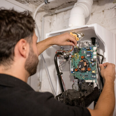 Installation d'une chaudière par un chauffagiste Belge de chez Heat me